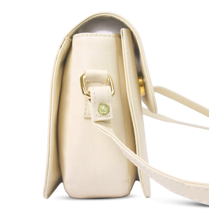Creamy daisy sling bag